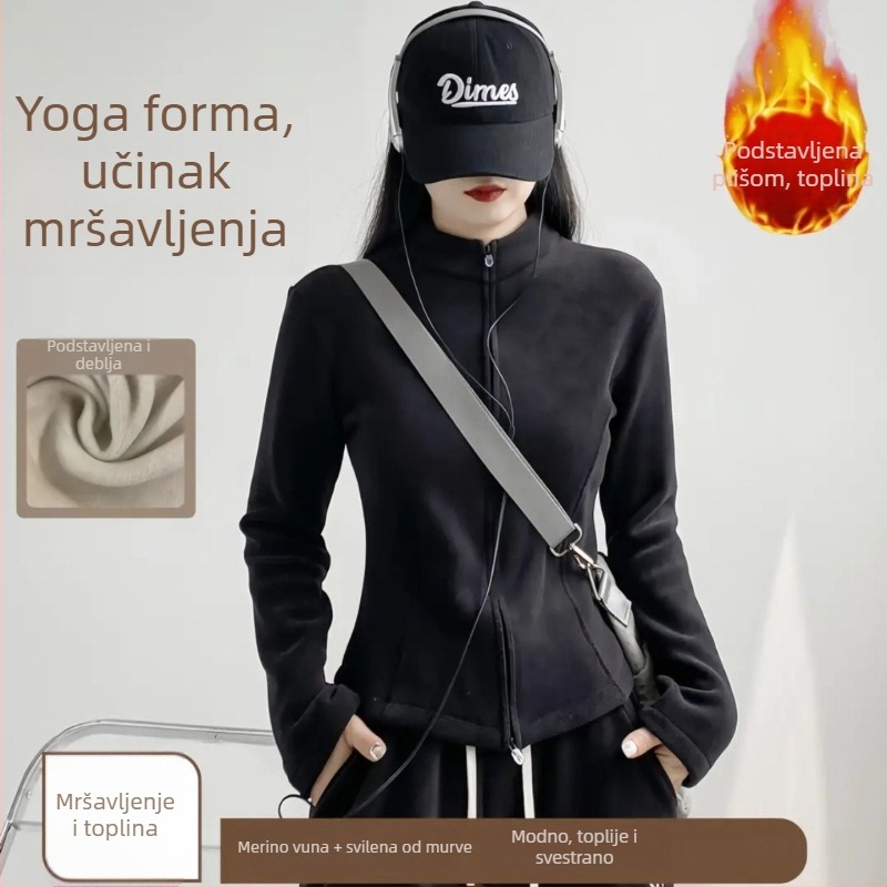 Fleece jakna s kapuljom, prugasti uzorak, podstava od poliestera