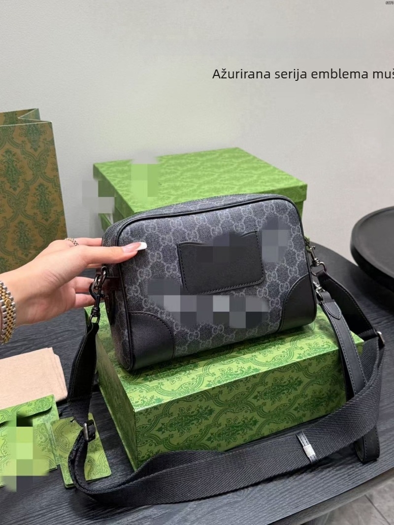 Muška crossbody torba od kože goveda, podstava od platna, stil mix-and-match, proljeće 2018