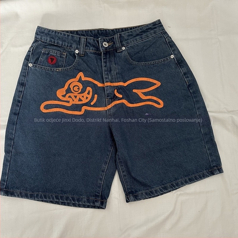 Muške traper šorceve – srednji pojas, straight kroj, izvezen detalj, pamuk 90%, skateboard/hip-hop stil