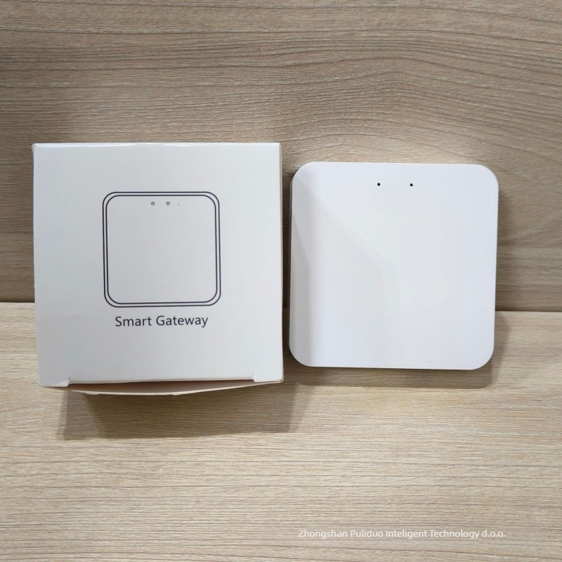 Pametna brava za vrata s otiskom prsta i lozinkom, otvaranje jednim dodirom, daljinsko otključavanje unutarnjih vrata. Model: P12; Kapacitet otisaka: 100; Vrijeme skeniranja: <0,25 s; Postotak lažnog prihvaćanja: 0,01%; Raspon debljine vrata: 30–50 mm