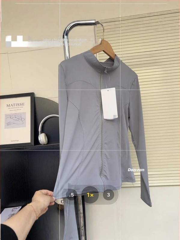 Ženski UV-zaštitni sportski top, mješavina regenerirane celuloze i spandeksa, 80–90% sadržaj vlakna, dugi rukavi, proljeće 2025