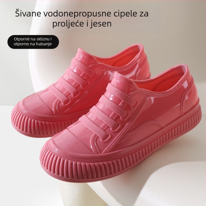 Ženske kišne cipele - PVC gornji dio, Slip-On dizajn, niski šev, plosnata peta, proljeće