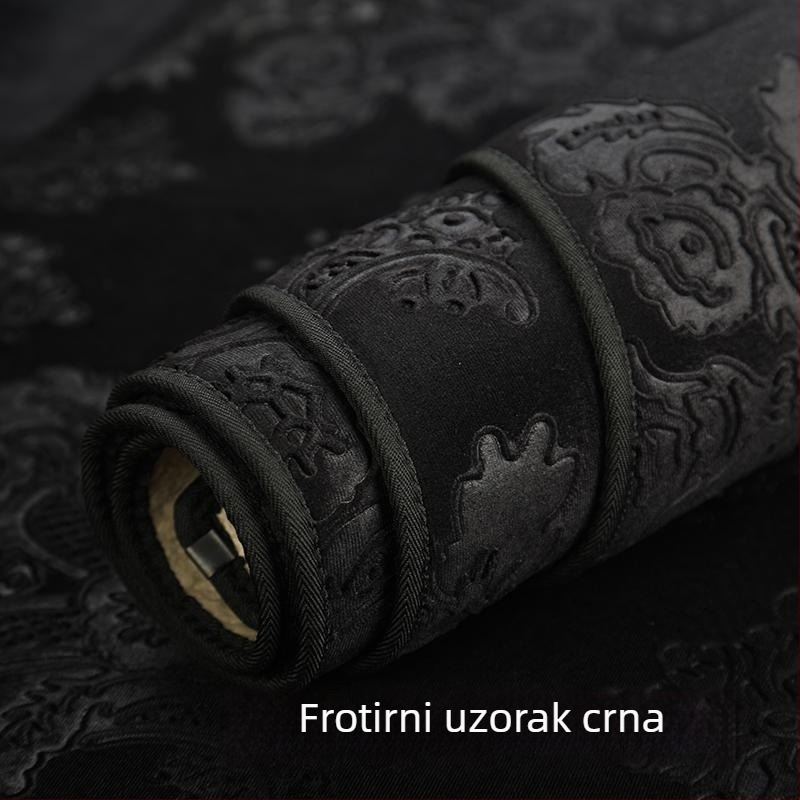 Mat zaštite za daska s instrument ploče Hyundai ix35 – pliš materijal, toplinska izolacija, otisnut logo, ovlaštena privatna marka