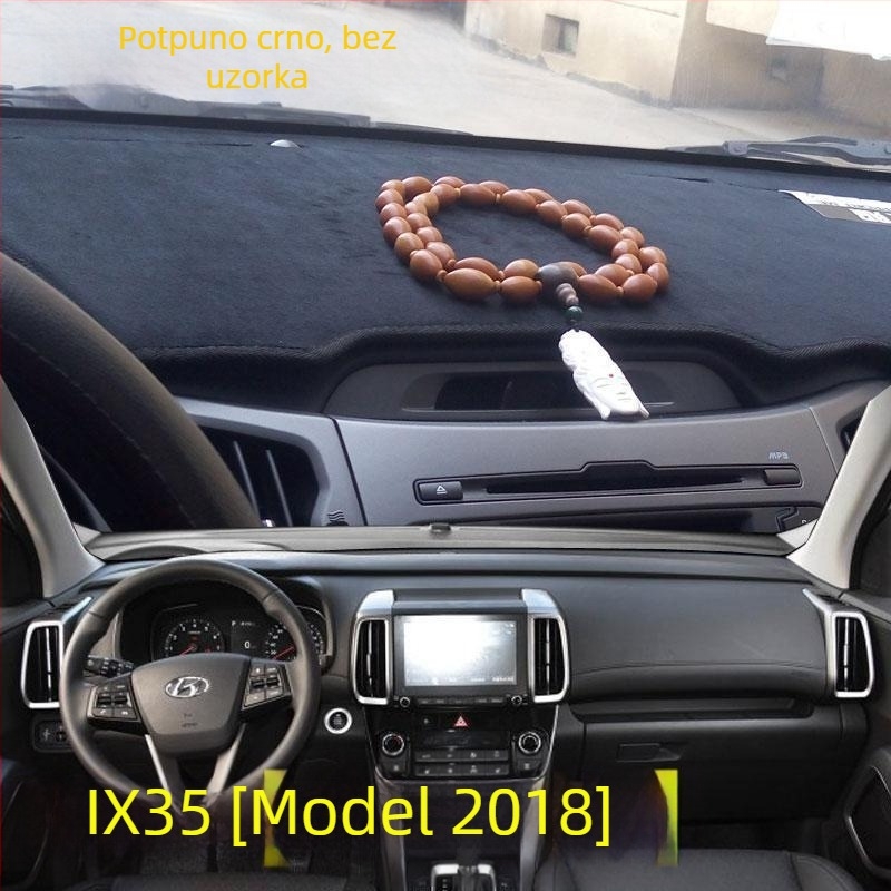 Mat zaštite za daska s instrument ploče Hyundai ix35 – pliš materijal, toplinska izolacija, otisnut logo, ovlaštena privatna marka