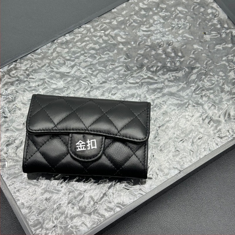 Kožni novčanik za kartice s geometrijskim uzorkom, podstava od platna, 2025 izdanje