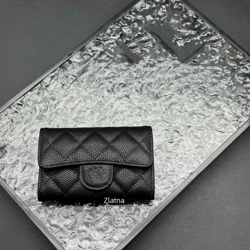 Kožni novčanik za kartice s geometrijskim uzorkom, podstava od platna, 2025 izdanje