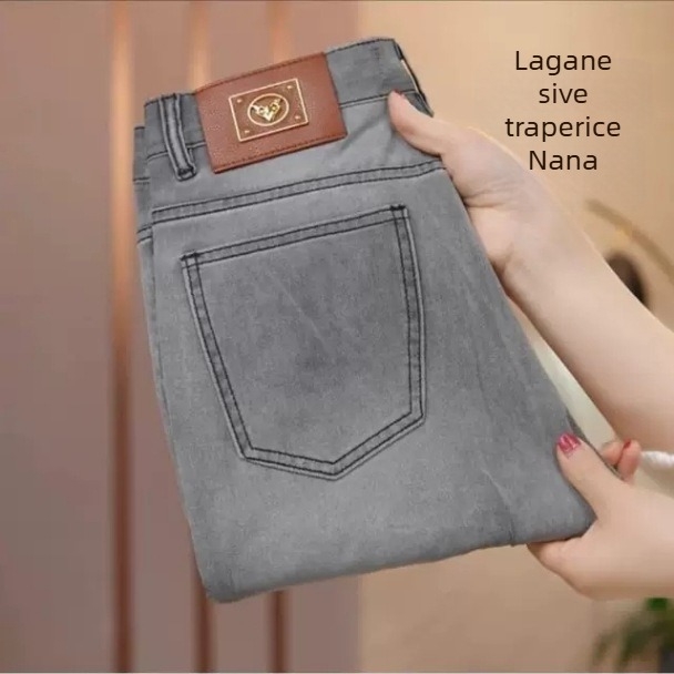 Muške traperice Slim-fit, uski ravni kroj, oprane, srednji pojas, 93% pamuka