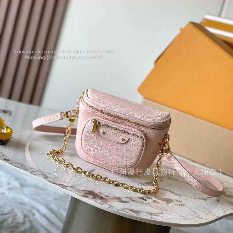 Fisk Mini Bumbag – Kožna torbica za struk s monogram printom, lančana naramenica/crossbody, zatvarač, platnena podstava, ID pretinac, 3D vanjski dio, street fashion, proljeće 2025