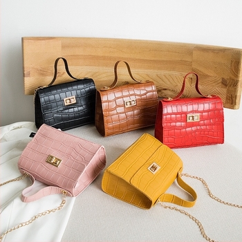 Ženska Kelly torbica | Materijal: PU | Stil: Kelly torba | Oblik: Vodoravni kvadrat | Otvaranje: Poklop | Tvrdoća: Srednja
