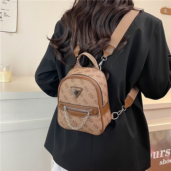PVC ženska torba u street fashion stilu, trodimenzionalni vanjski dizajn, 3-u-1: ruksak/nosenje na ramenu/crossbody s džepom na zip