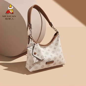 Ženska PVC crossbody torbica, zatvarač, unutarnja podstava od tkanine, jesen 2025