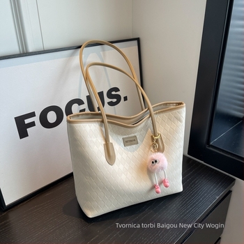 Tote torba od PU – vodoravni kvadratni oblik, zatvarač, unutarnja džep sa zipom, za svakodnevnu upotrebu