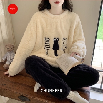 Ženske plišane pidžame s debelim flisom, okrugli ovratnik, dugi rukavi, hlače pune dužine – zimska udobnost