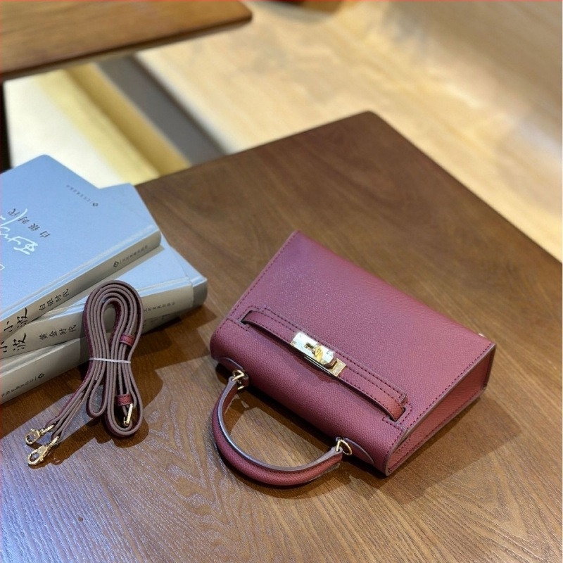 Mini Kelly torbica od ultrafibra, europsko-američki retro stil, vodoravni pravokutni oblik, zaključavanje s klipsom, unutarnji džepovi za telefon i dokumente