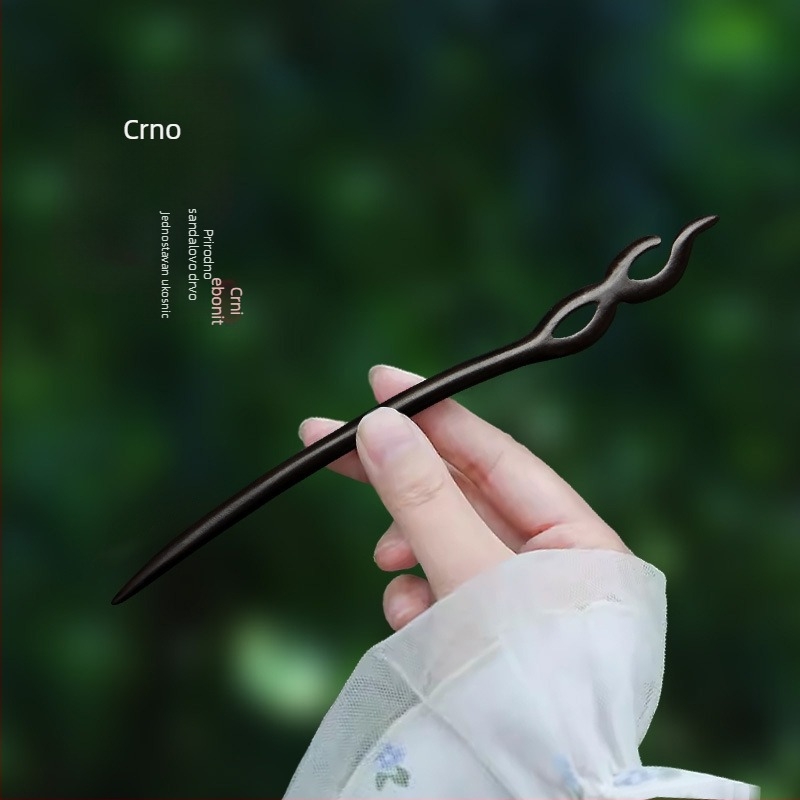 Drvena ukosnica za kosu s graviranim cvijetom šljive u kineskom stilu (Materijal: drvo; Stil: kineski; Obrada: rezbarenje; Oblik: cvijeće)