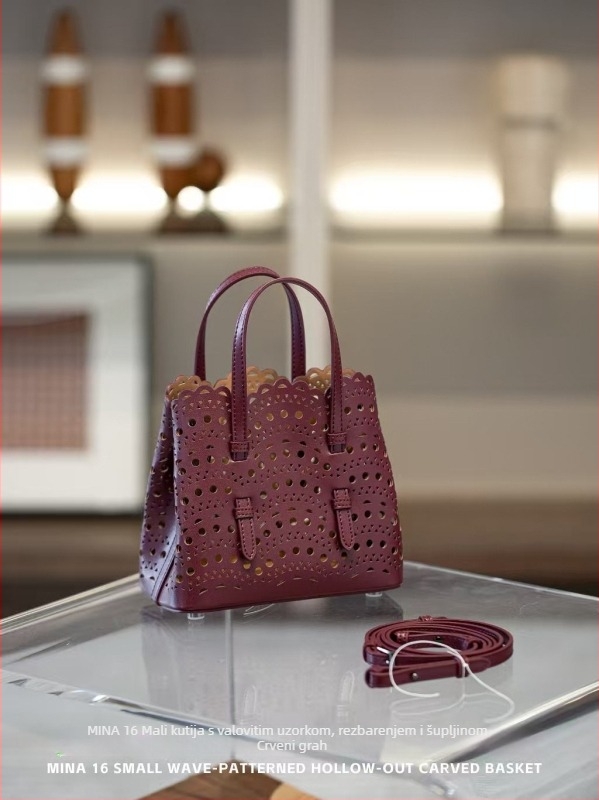 Torba od prave kože košarast stil s valovitim mrežama i izrezanim cvjetnim uzorkom, gradski minimalistički crossbody s jednim remenom, pravokutnog oblika, džep za telefon i džep sa zatvaračem, poliester podstava