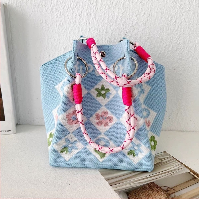 Pletene torbice za ruku s magnetskom kopčom, gradski minimalisticki stil, poliester, džepovi za prijenosno računalo i kameru, dvije naramenice