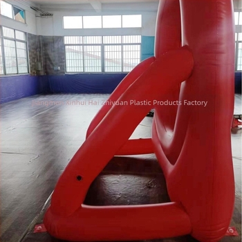 Prilagodljiv napuhavajući cilj za nogomet i veliki darts set za igru