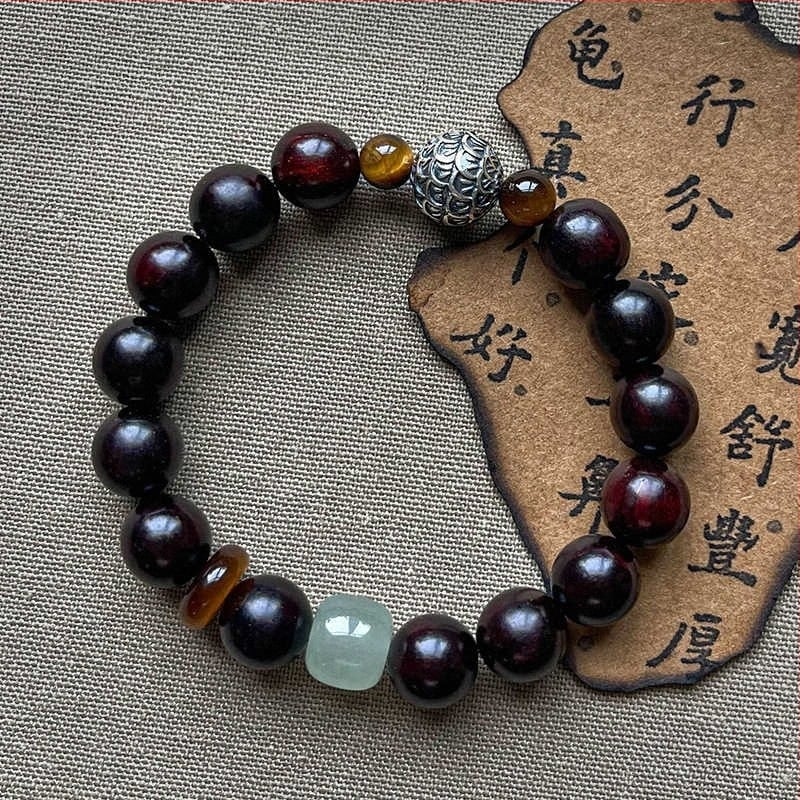 Prirodna narukvica od crvenog sandalovog drveta s perlicama tigrovog oka, drvene budističke perle, unisex