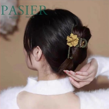 Veliki klips za kosu u obliku morskog psa sa platnenim cvijetom - elegantan žuti dodatak za kosu za žene