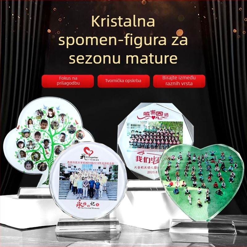 Bijeli kristalni osmerokutni trofej i medalja za razredni susret, maturu i obljetnicu — rekvizita za fotografije