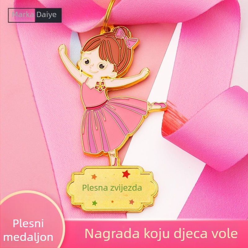 Mala zlatna medalja i trofej za plesni natječaj u vrtiću