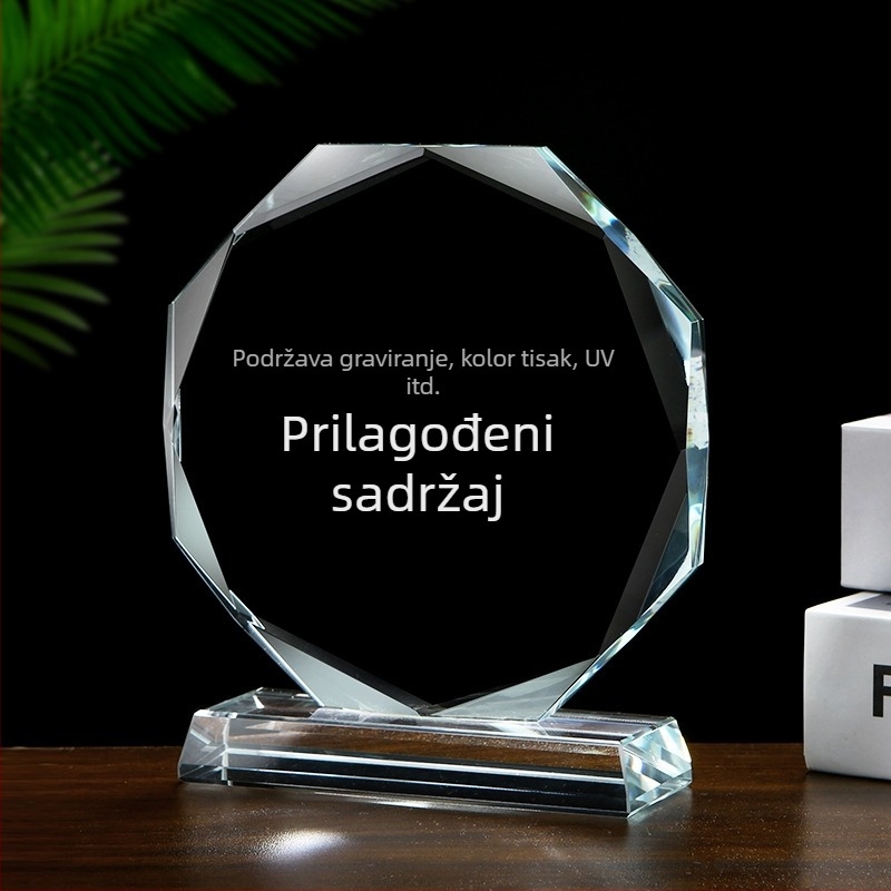 Oktagonalna kristalna trofeja s motivom suncokreta i bazom u trapeznom obliku