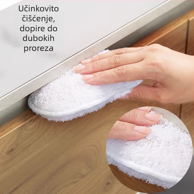 Spužva za čišćenje kupaonice i četkica za umivaonik i slavinu