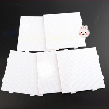 Ploča za perlice 2.6 mm za DIY umjetnost perlica, mreža 52×52 kvadrata