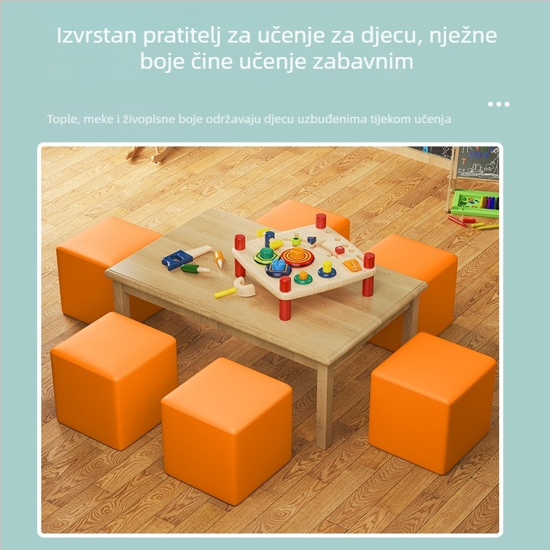 Meko modularno sjedenje za predvorje vrtića: ograda, kauč, stolci i klupe