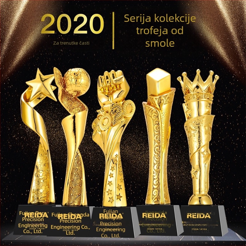 Novi trofej od drveta i kristala za plesno natjecanje – nagrada izvrsnom zaposleniku
