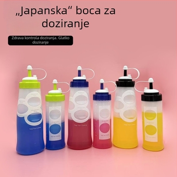 Posuda za umake s mjernom kapom, džem od rajčice, preljev za salatu i sojin sos, kuhinjski začini.