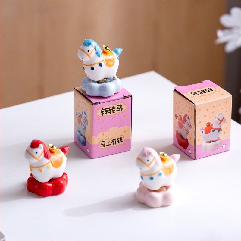 Jingdezhen kreativni Tang konj keramička ukrasna figurica — slatka okretna konj, novogodišnji suvenir