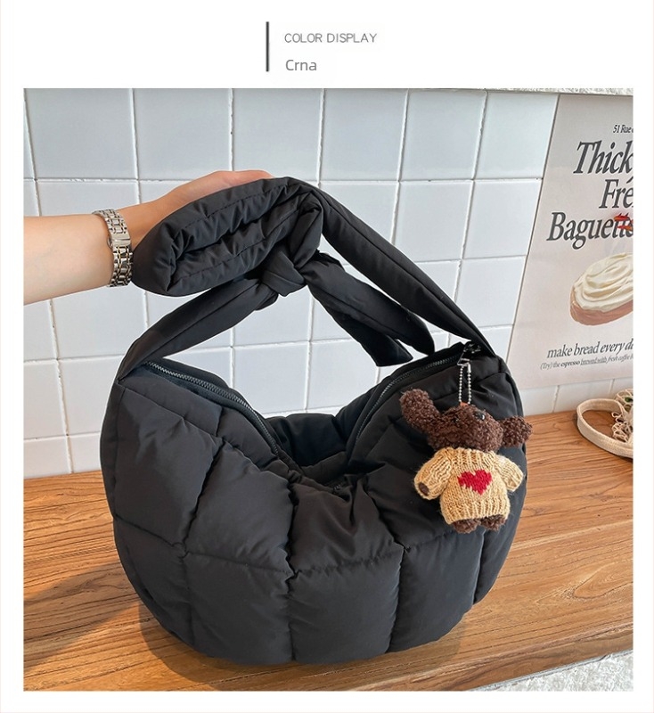 2025 jesen/zima nova pamučna šivana ultra lagana torba oblaka, korejskog stila, ženska ramena crossbody, Dumpling Bag