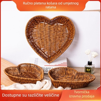 Košara za voće u obliku srca od PP imitacije ratana, za grickalice, suho voće i sitnice