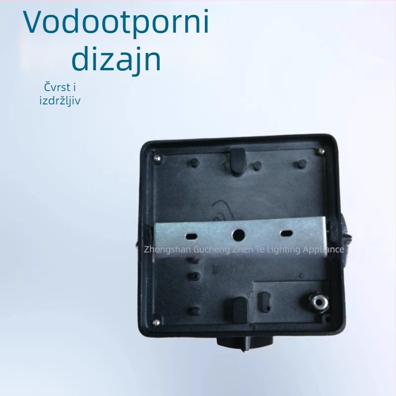 Vanjska kvadratna zidna lampa s odlijevanim aluminijskim kućištem BD022, IP65, 24V, 4 LED, 170×170 mm