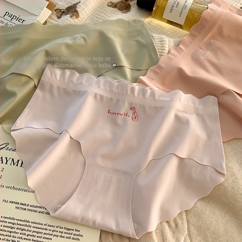 Bešavne ženske gaćice od ice silk s pamukom u preponskom dijelu, niskim strukom, prirodan osjećaj, prozračan, visoka elastičnost, plus veličina