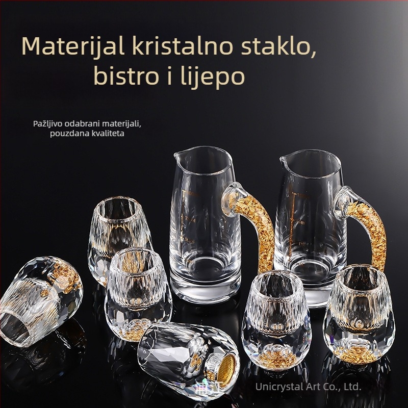 Set kristalnih čašica za liker sa zlatnom folijom, dozatorom za liker i malim čašicama – kristalni dar