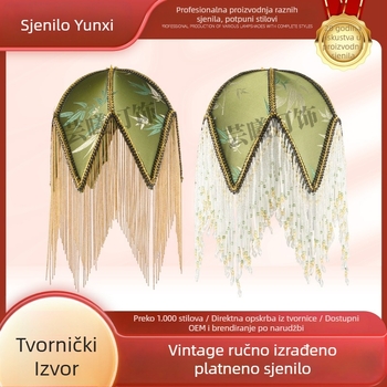 Vintage abažur od tkanine s resicama – ručno izrađeno, francuska inspiracija, luksuzni dekor stolne lampe