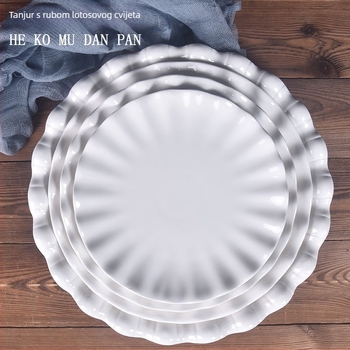 Bijeli porcelanski tanjuri s nepravilnim oblikom – set tanjura za voće, juhu, povrće i rižu