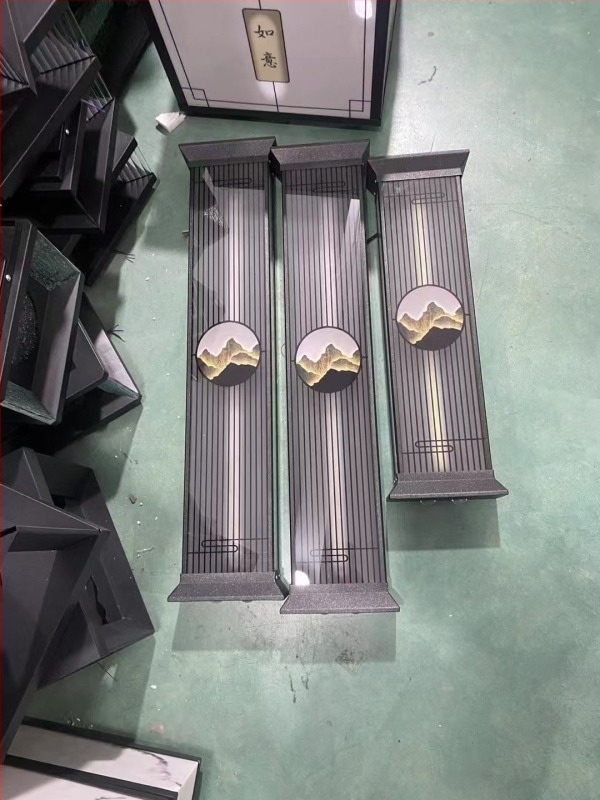Solarna LED zidna lampa s gore-dolje osvjetljenjem, moderni minimalistički dizajn, vodootporna vanjska vrtna svjetiljka, napajanje 110–220V