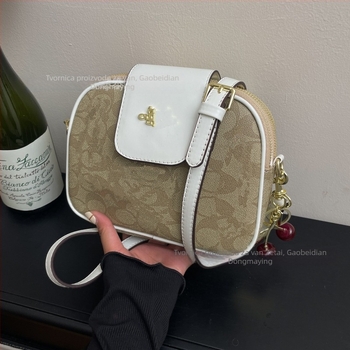 PU mini kvadratna crossbody torba s alfabetnim lancem, korejski stil, svakodnevna upotreba, zimska kolekcija 2025