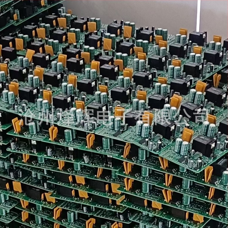 Profesionalno projektiranje PCB, razvoj i dizajn ploča, zavarivanje/montaža ploča te nabava elektroničkih komponenti