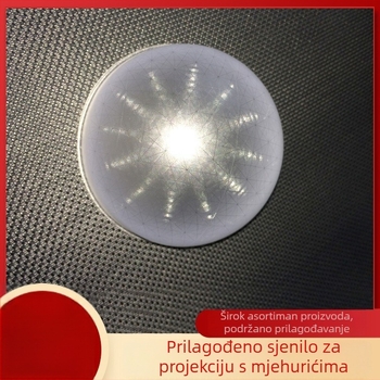 Polukružna noćna lampa s sfernim PVC abažurom za projekciju zvjezdanog neba