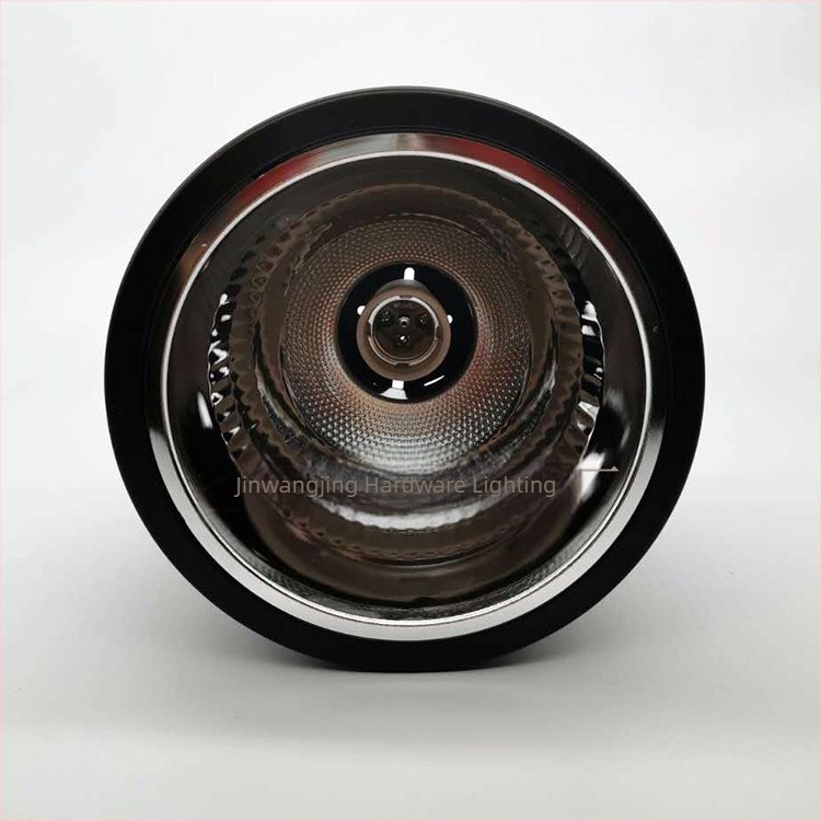 Tradicionalni površinski LED downlight s E27 utičnicom — veličine 3,5in, 4in, 5in, 6in, 8in; bez bušenja otvora; s visećim kabelom