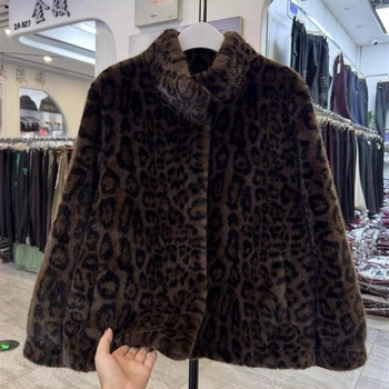 Nova ženski kaput od umjetne norke s leopardnim uzorkom za jesen i zimu, topla i elegantna za posao i fotografiranje, s stojećim ovratnikom.
