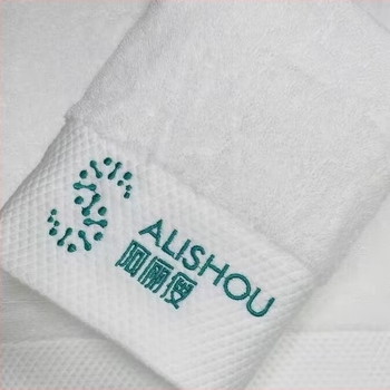 Bijeli pamučni veliki kupaonski ručnik za hotele, salone ljepote i gostinjama, upijajući, s logotipom po narudžbi, 100% pamuk