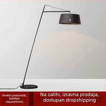 Nordijska minimalistička podna lampa s platnenim sjenilom – moderno osvjetljenje dnevnog boravka