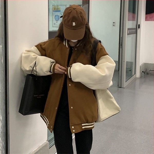 Unisex bomber jakna u retro američkom stilu, s flecom iznutra i debelim izradom, inspirirana školskim i korejskim stilom, casual