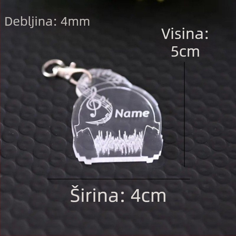 Personalizirani akrilni privjesak za ključeve sa graviranim glazbenim simbolom i privjeskom s imenom